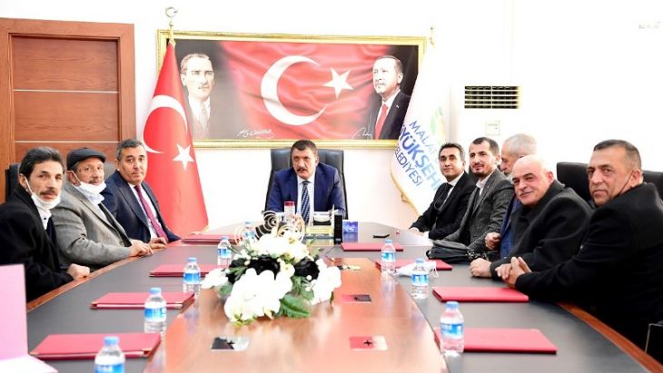 Pütürge'li Muhtarlardan Başkan Gürkan'a Teşekkür Ziyareti